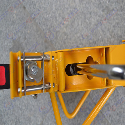 Weather Resistant Passenger Car Wheel Clamps Lock With Adjustable Unique Keys